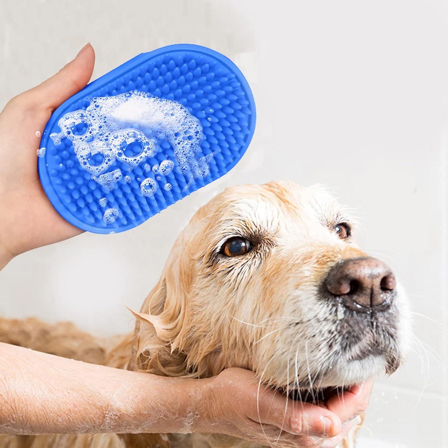 Dog Grooming Rubber Pet Mitt, Flexible Mitt that Stimulates Skin and Removes Loose Fur, Mess-free Suitable for Both Wet Dry Perfect Dogs, Cats, Rabbits with Medium/Short/Curly Hair - Comfort Style
