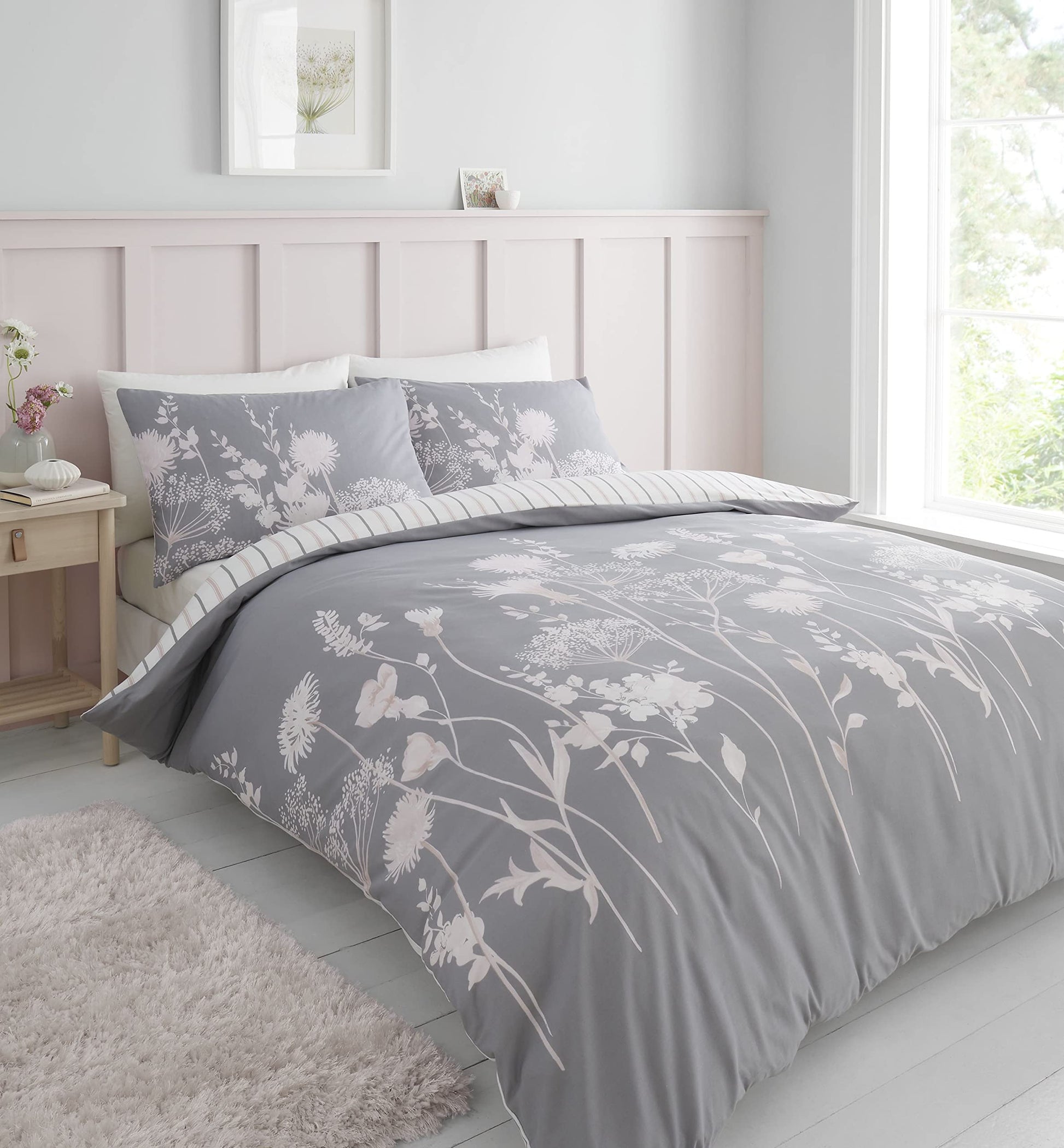 Catherine Lansfield Meadowsweet Floral Reversible Duvet Cover Set with Pillowcase - Comfort Style