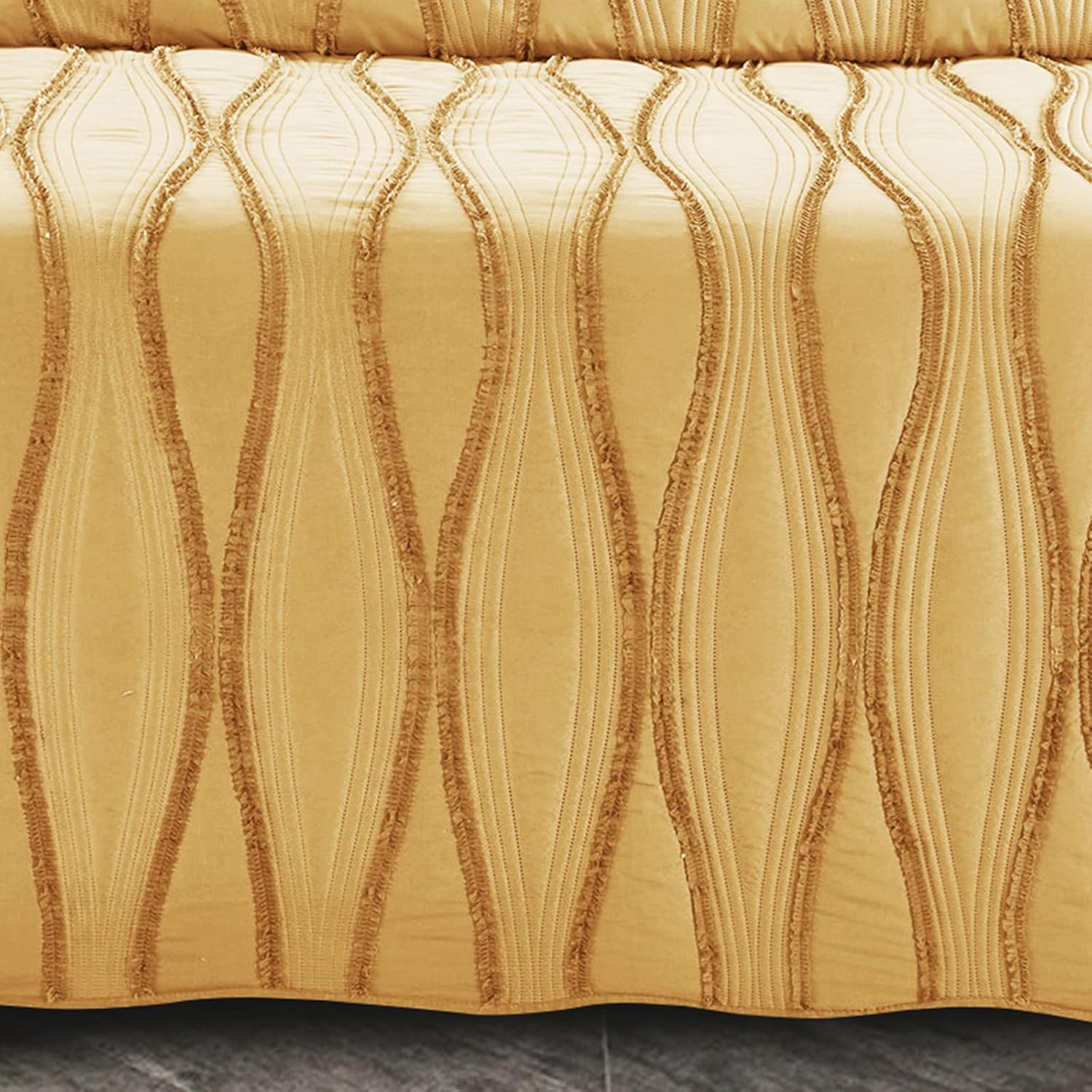 PHP Beautiful Quilted Bedspread Throw Embossed Frilled Pattern Quilt Coverlets Bedspreads Throw Bedding for All Season Comforter Set - Mustard - Single
